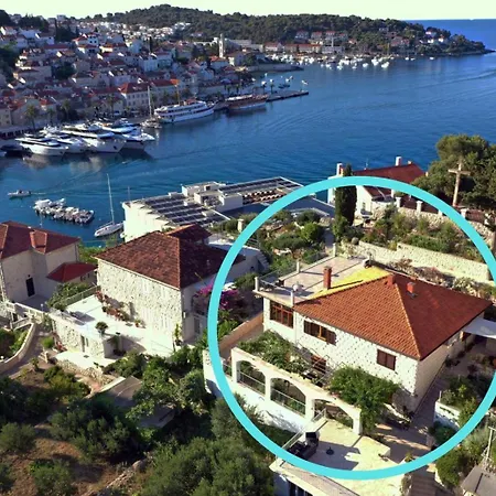 Peaceful Old Town With Sea And Sunrise Views Appartement *
